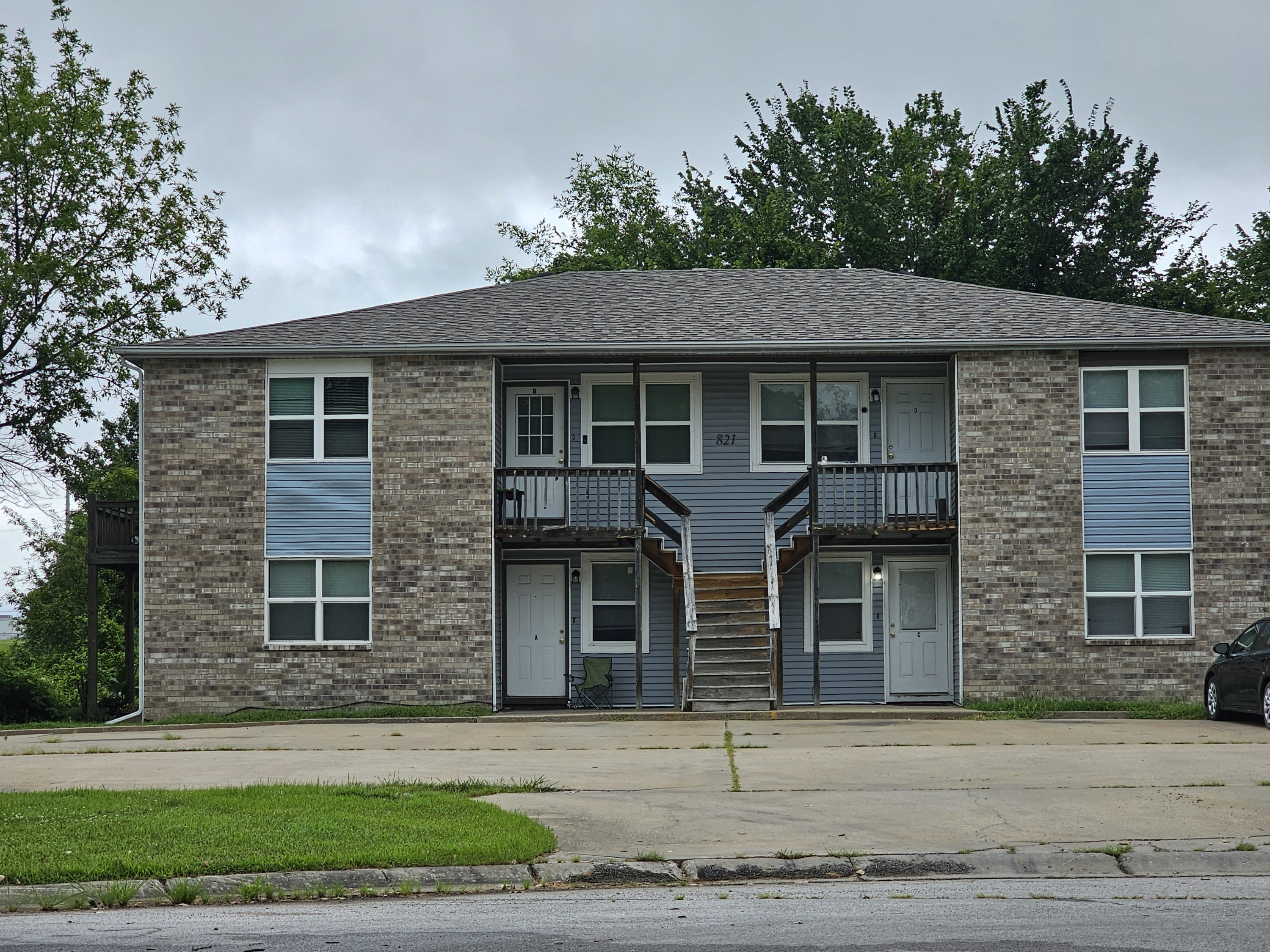 820 Prairie Hill Dr., C